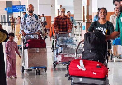 दुबई में भारतीय दूतावास की एडवाइजरी: नागरिकों को गैर-जरूरी यात्रा से बचने की सलाह दुबई में भारतीय दूतावास की एडवाइजरी: नागरिकों को गैर-जरूरी यात्रा से बचने की सलाह