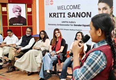 यूएनएफपीए एंबेसेडर कृति सेनन ने विद्यार्थियों से किया संवाद, जेंडर इक्वैलिटी का दिया संदेश