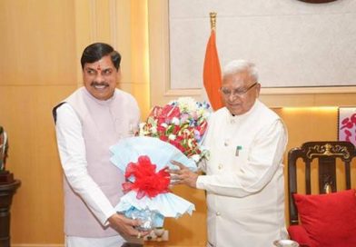 राज्यपाल पटेल ने अपना जन्म दिवस बच्चों के साथ मनाया राज्यपाल पटेल ने अपना जन्म दिवस बच्चों के साथ मनाया