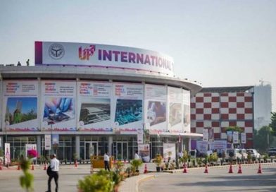 जिलाधिकारी व पुलिस आयुक्त ने एक्सपो मार्ट के सभागार में संबंधित अधिकारियों के साथ की संयुक्त समीक्षा बैठक जिलाधिकारी व पुलिस आयुक्त ने एक्सपो मार्ट के सभागार में संबंधित अधिकारियों के साथ की संयुक्त समीक्षा बैठक
