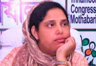 पश्चिम बंगाल में सियासी हलचल, महिला तृणमूल अध्यक्ष सबीना यास्मीन ने दिया इस्तीफा पश्चिम बंगाल में सियासी हलचल, महिला तृणमूल अध्यक्ष सबीना यास्मीन ने दिया इस्तीफा
